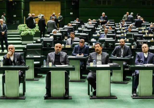 اختصاص ۲.۵ میلیارد دلار برای ارائه کالابرگ در ۳ ماهه پایانی سال
