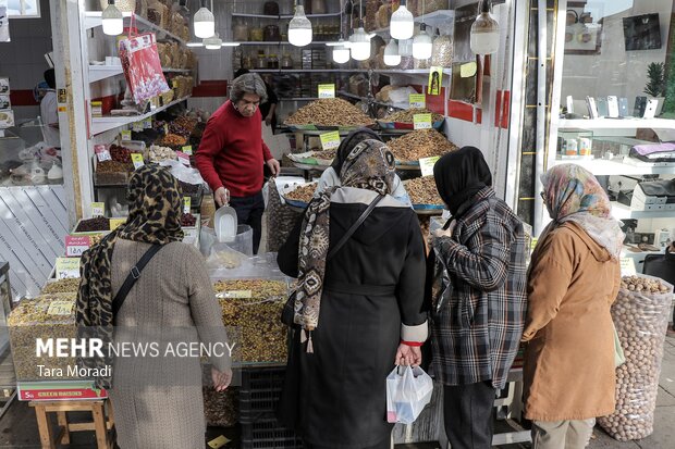 بازار شب یلدا در گیلان زیر ذره‌بین ناظران؛ با سودجویان برخورد می شود