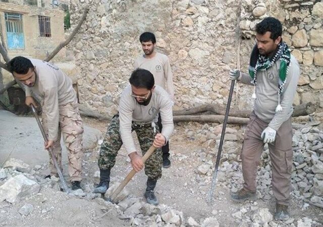 برگزاری اردوی جهادی سردار شهید محمدرضا علیخانی در کوی گلدشت اهواز