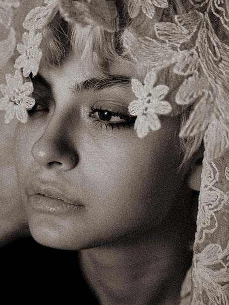 بیوگرافی ستایش دهقان, زندگی نامه ستایش دهقان