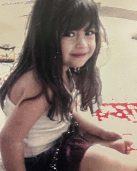 بیوگرافی ستایش دهقان, زندگی نامه ستایش دهقان