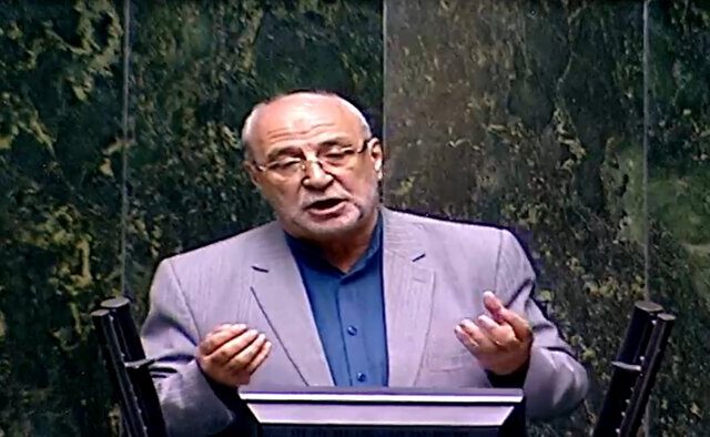 حاجی دلیگانی: کاهش بودجه فرهنگ، پایه‌های توسعه را تهدید می‌کند