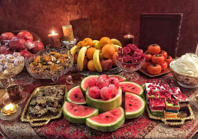 خوراکی‌های سفره یلدا از نگاه طب ایرانی