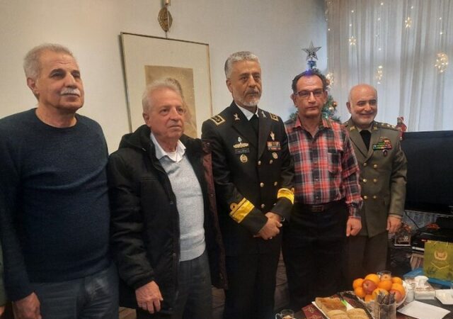 دیدار امیر دریادار سیاری با جانباز «سیمک وارطانیان»