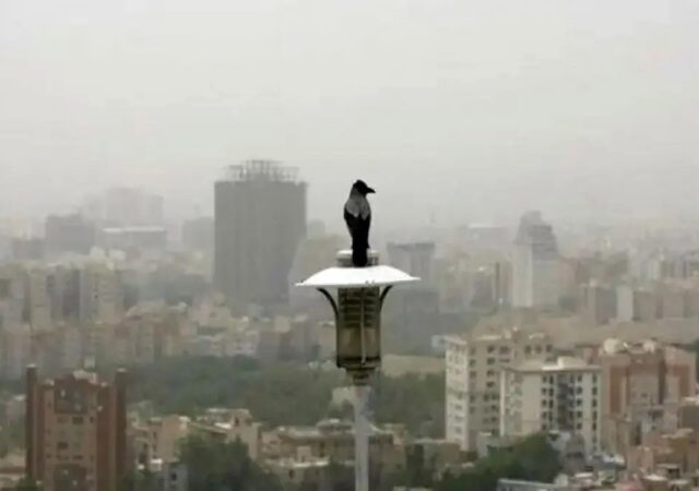 شاخص آلودگی هوای تهران امروز چهارشنبه ۲۶ آذر ۱۴۰۴ / وضعیت قابل قبول هوای تهران