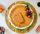 طرز تهیه دسر بیسکوییت و انار با کرم لوتوس ویژه شب یلدا