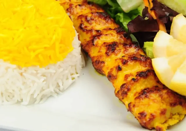 طرز تهیه کباب کوبیده مرغ به روش رستورانی