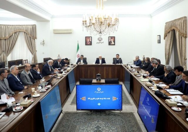 عارف: بخش خصوصی در امنیت سایبری نقش مهمی پیدا کرده است