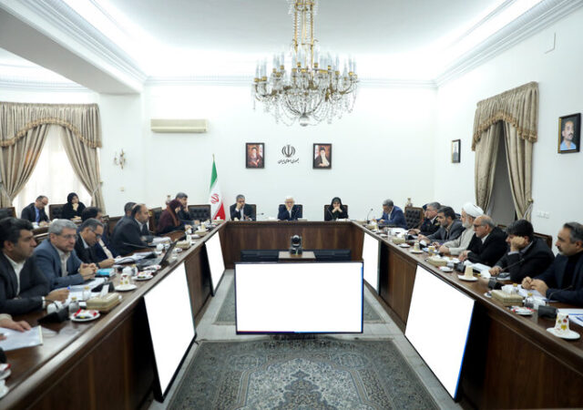 عارف: کاهش ۱۰ درصدی تلفات جاده‌ای، تکلیفی قانونی است