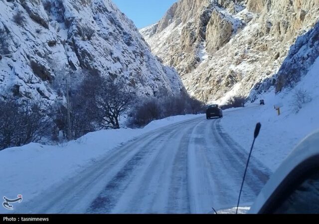 محورهای اصلی کردستان بازگشایی شد/راه 270روستا همچنان مسدود است!