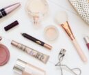 معرفی محصولات برتر آرایشی که به ماندگاری و زیبایی آرایش کمک می‌کنند