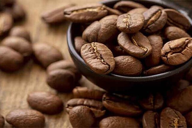 کافئین برای بدن مفید است یا ضرر دارد