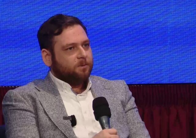 یک تصمیم اشتباه می‌تواند کل دارایی دیجیتال کشور را نابود کند/تمرکز دارایی‌های دیجیتال در یک نهاد ریسک میلیارددلاری ایجاد می‌کند/ بانک مرکزی در حوزه رمزدارایی ریسک حساب‌شده‌ای را پذیرفته است