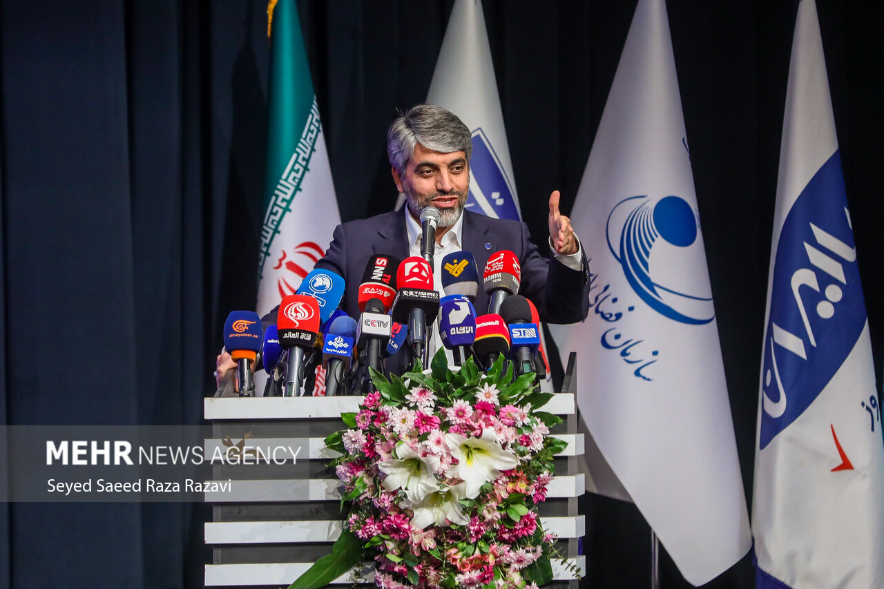 ۳ ماهواره ایرانی با پرتابگر سایوز به فضا پرتاب شدند ۳ ماهواره ایرانی با پرتابگر سایوز به فضا پرتاب شدند