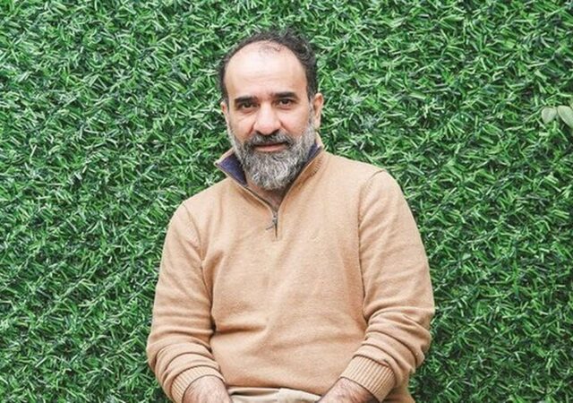انتقال رضا امیرخانی به منزل/ وضعیت هوشیاری تغییری نکرد