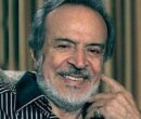 ایرج قادری در دفترش کارش در دهه ۷۰+ عکس