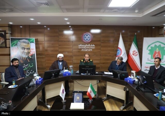 بصیرت مردم پشتوانه عبور انقلاب از بحران‌ها/دانشگاه‌ خط مقدم آگاهی‌بخشی