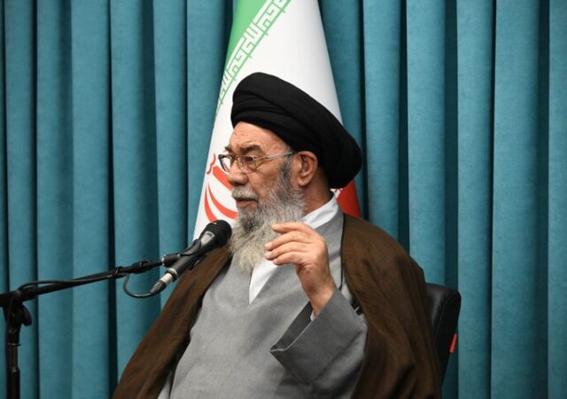 تأکیدامام جمعه اصفهان بر هدفمند شدن یارانه‌ها وتقویت سیاست‌های جمعیتی