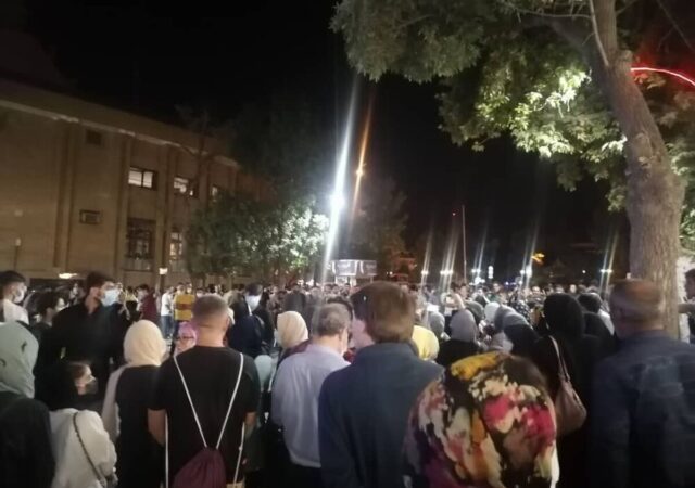 تلاش اغتشاشگران برای آتش زدن یک مسجد در همدان