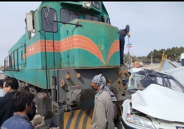 جزئیات برخورد قطار محلی خاش – زاهدان با یک واگن باری