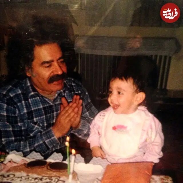 شقایق فراهانی در یک سالگی در کنار پدرش؛ سال ۱۳۵۲/ عکس «شقایق فراهانی» در یک سالگی در کنار پدرش؛ سال ۱۳۵۲/ عکس