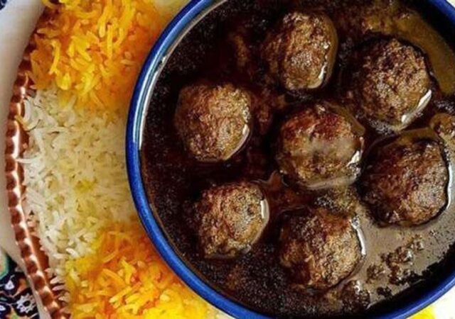 طرز تهیه خورش فسنجان مجلسی با گوشت قلقلی