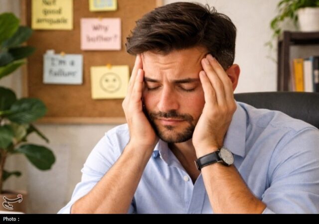 نشانه‌های پنهان کمبود عزت نفس در زندگی روزمره چیست؟