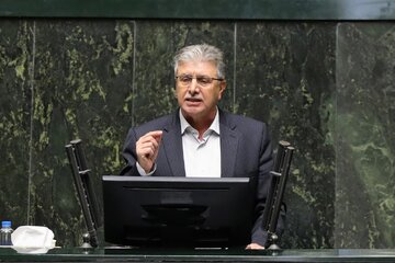 واکنش یک نماینده مجلس: قطعا پیگیر دانش‌آموزان دستگیر شده در اعتراضات هستیم/ باید با این معترضین نشست برگزار شود