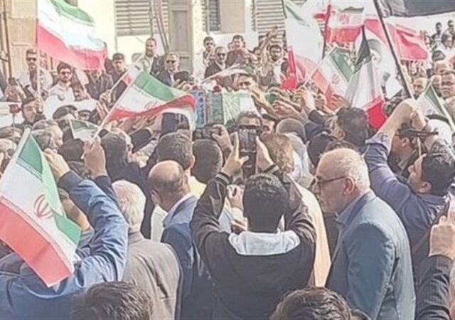 پیکر شهید مدافع امنیت در بوشهر تشییع شد+تصویر