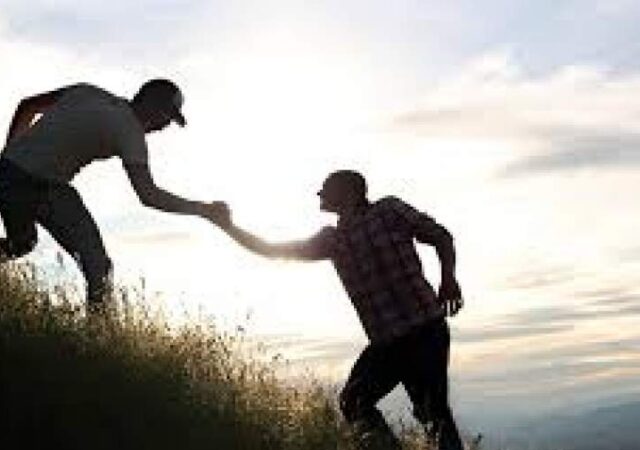 چگونه به یک دوست در بحران روانی کمک کنیم ؟