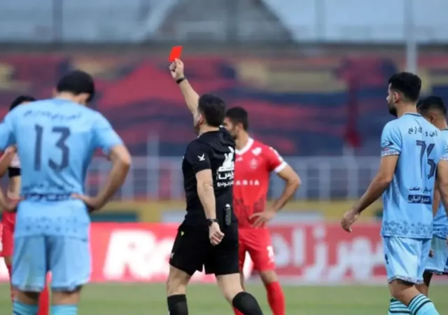 ابهام در قضاوت بازی پرسپولیس و چادرملو