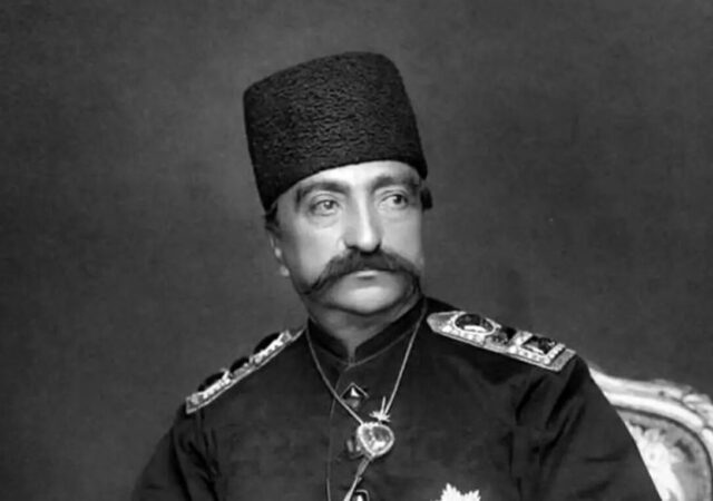 اولین سلفی ایران / ناصرالدین‌شاه در کاخ گلستان + عکس