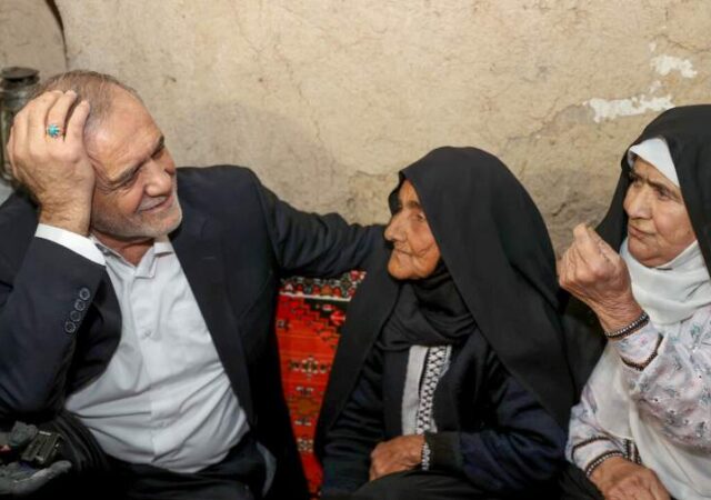 با مردم در مورد تحولات بیشتر صحبت کنید قبل از دیگران