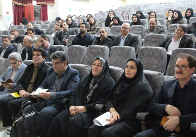 تأکید بر ارتقای کیفیت آموزشی در نشست مدیران مدارس شبانه‌روزی لرستان
