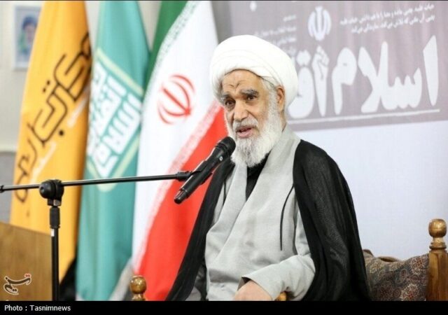 جهان در حال عبور از بلوک سلطه به گفتمان انقلاب اسلامی است