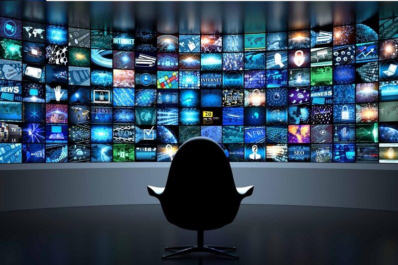 چرا نظرات سلبریتی‌ها روی جوانان اثر می‌گذارد؟