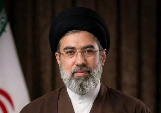 بیعت 420 نفر از علما و روحانیون اهل سنت کرمانشاه با رهبر انقلاب