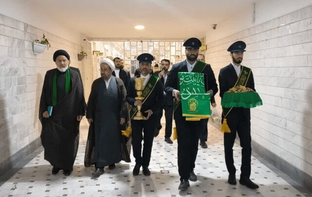 آزادی ۱۰ زندانی در استان قم به برکت پرچم حرم حضرت معصومه(س)