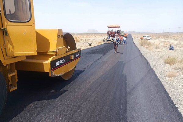 اجرای طرح هادی در ۷ روستای تفتان؛ ۵۰ هزار مترمربع زیرسازی و آسفالت