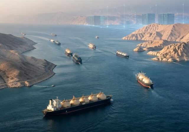 اینجا خلیج همیشه فارس است؛ تنگه استراتژیک هرمز اذن دخول می‌طلبد
