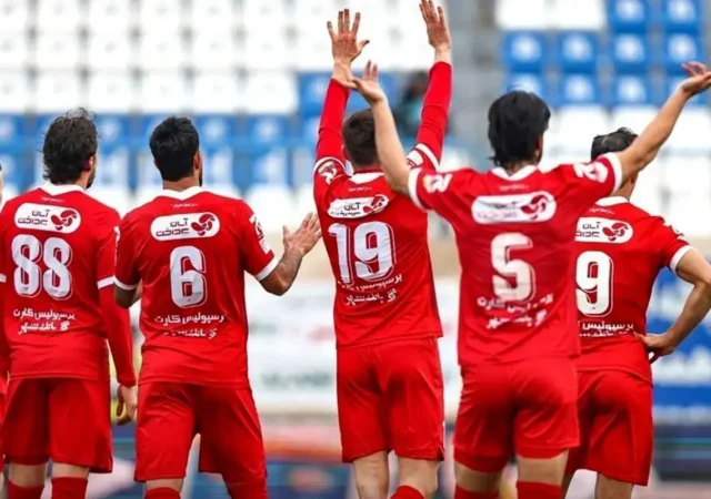 بلاتکلیفی مهاجم پرسپولیس ادامه دارد