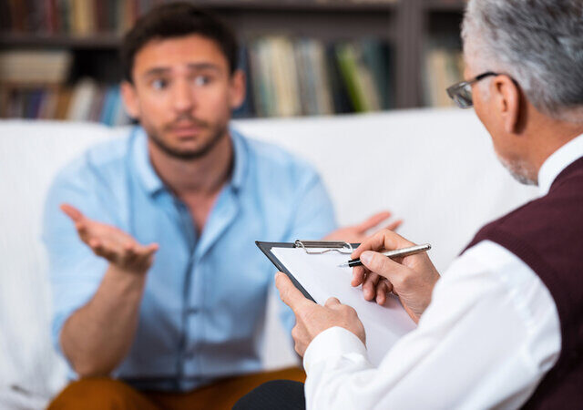 تسهیل دسترسی مردم به خدمات سلامت روان در جنگ رمضان