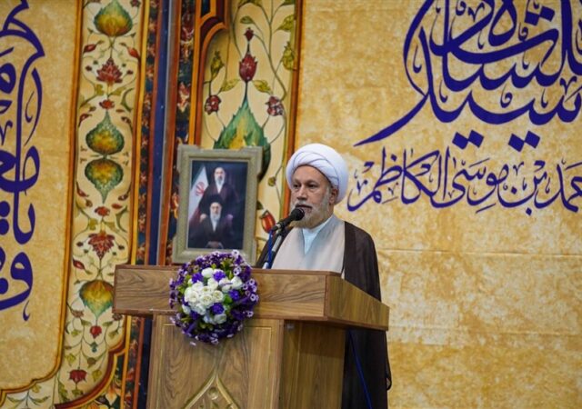 جامعه در آزمون‌های سخت به تبعیت از رهبری نیاز دارد