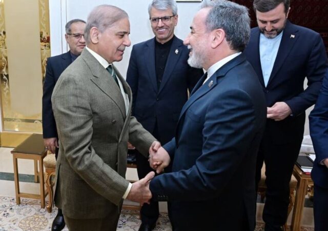 جزئیات دیدارهای عراقچی در پاکستان