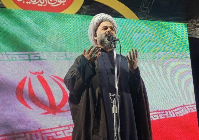 حجت الاسلام عاشوری: مردم ایران پای آرمان‌های انقلاب ایستاده‌اند