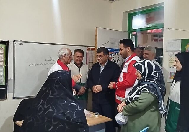 حیدری نژاد: میز خدمت جهادی فرصتی برای شنیدن بی‌واسطه مشکلات مردم است