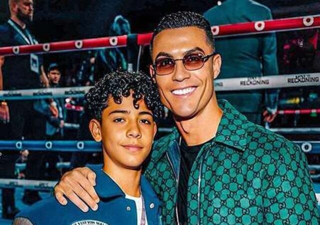 رونالدو با پسرش همبازی می‌شود؟