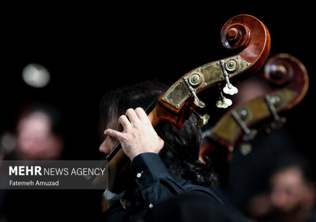 شنیدن قطعاتی برای وطن؛ از حماسی خوانی حاج صادق تا مدرن خوانی «مجال»