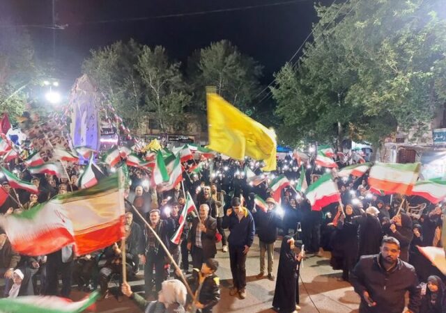 شکوه حضور مردم محلات در موج پنجاه و ششم بیعت با رهبر معظم انقلاب