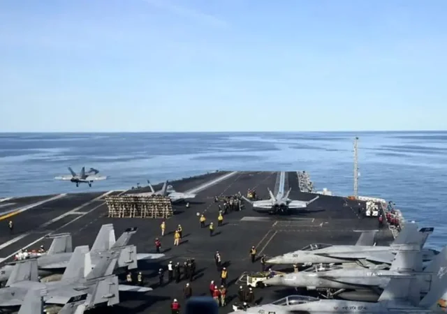 فوری / ناو جرالد فورد پس از خسارت شدید خاورمیانه را ترک کرد